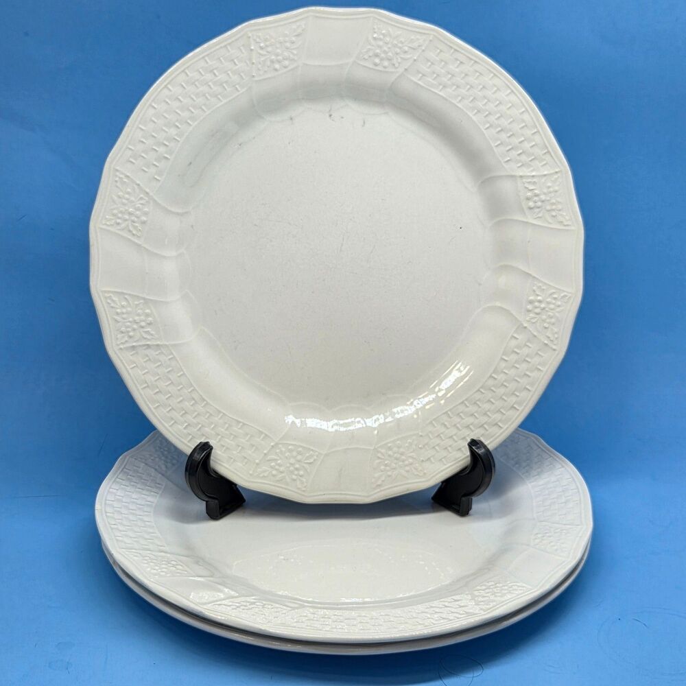 Renaissance White by Mikasa 11" Dinner Plates D4900 Embossed Rim Japan Set of 3